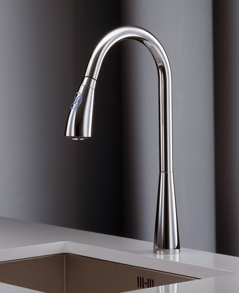 newform-touch-sensor-kitchen-faucet-y-con-1