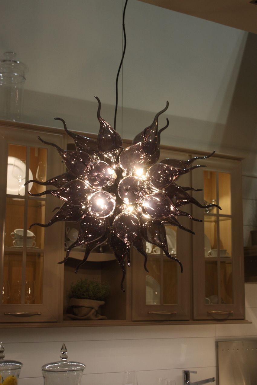 Arcari dramatic chandelier in black