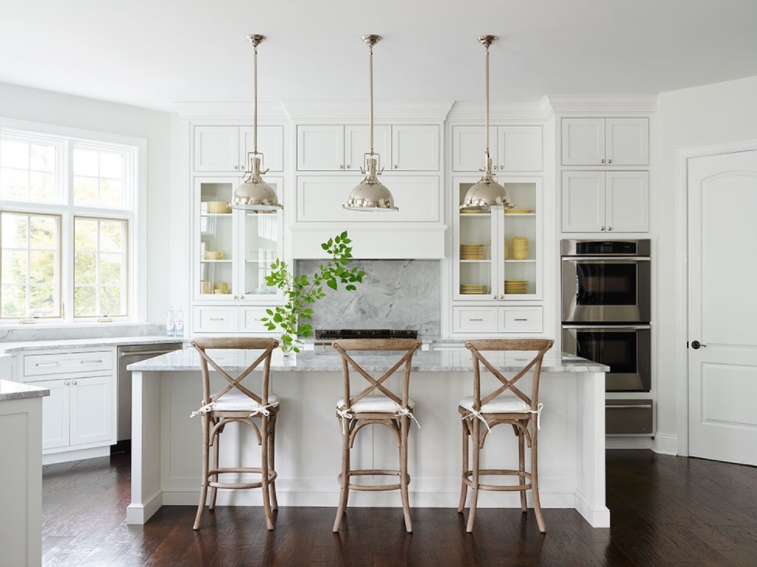 How to Calculate the Size of a Kitchen Island Overhang